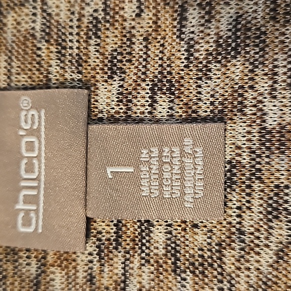 👚CHICO'S ABSTRACT PRINT TOP👚 - Picture 8 of 9